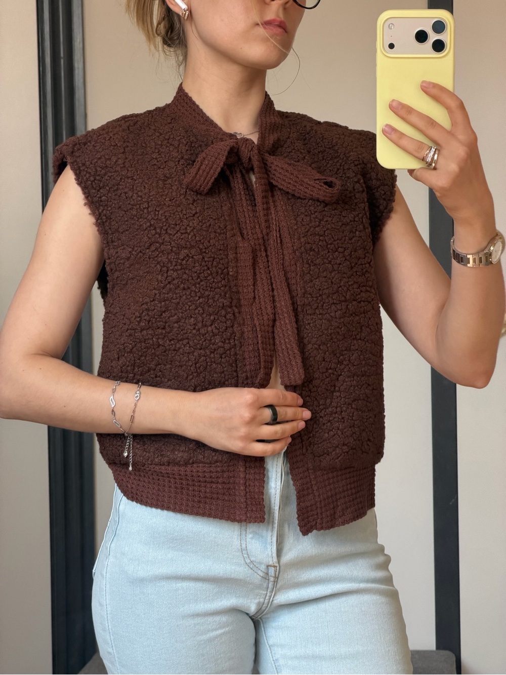 Sleeveless Sherpa Tie-Neck Vest Jacket - Brown